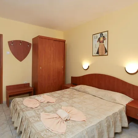 Family Andreev Отель Несебр