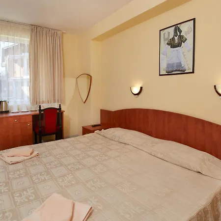 Family Andreev 2* Несебр