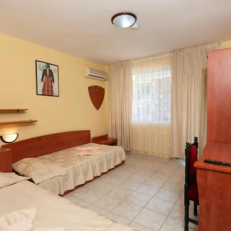 Отель Family Andreev