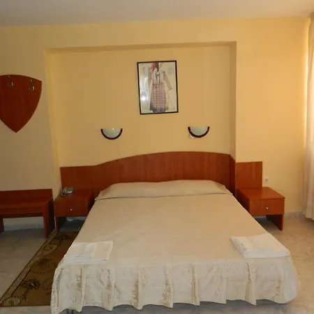 Отель Family Andreev