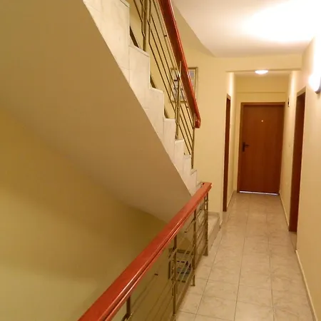 酒店 Family Andreev 2*