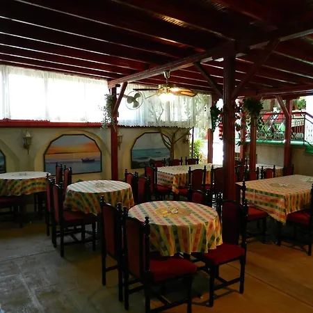 酒店 Family Andreev