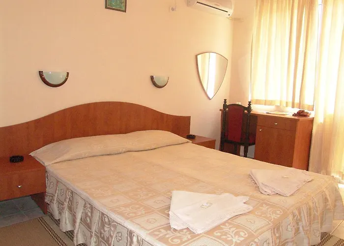 Family Andreev 2* Neszebar